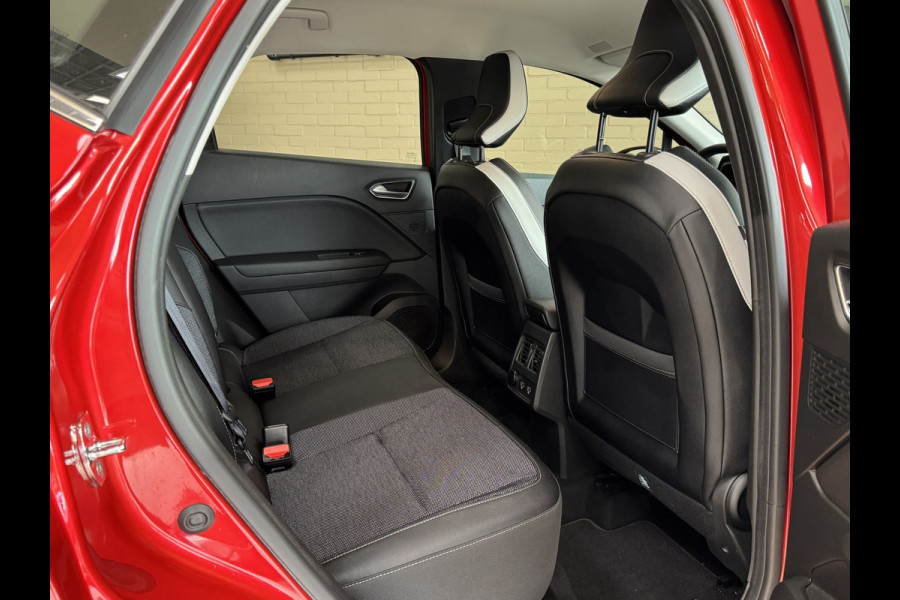 Renault Captur 1.3 TCe 130 Intens | Navi | ACC | Blindspot | Camera |17" | PDC V+A | 100% Onderhouden!