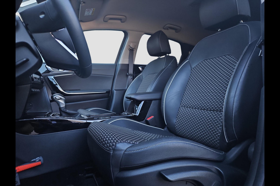Kia Ceed 1.5 T-GDi DynamicPlusLine | Automaat | Stoel- en Stuurverwarming | Navi | Clima | Carplay/Android auto | Lichtmetalen velgen | LED |