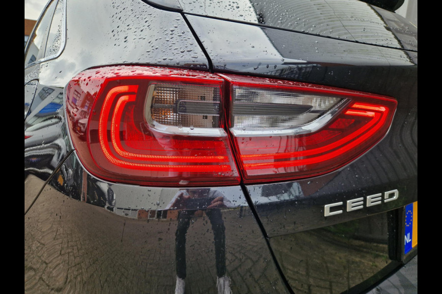Kia Ceed 1.0 T-GDi DynamicPlusLine | LED | Stoelverwarming | Dodehoek | KeyLess | Draadloos Opladen |