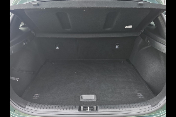 Kia Ceed 1.5 T-GDi GT-Line | Automaat | Dodehoek assist. | LED | Sportstuur | Stoel- en Stuurverwarming | Schuif/Kanteldak |