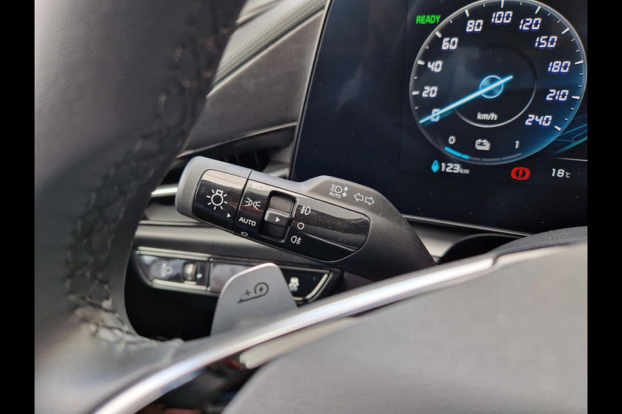 Kia Niro EV DynamicLine 64.8 kWh | Prijs incl. vooraftrek 2000.- inruilpremie| Key-Less | Navi | Camera | Cruise | LMV | H-Leder |