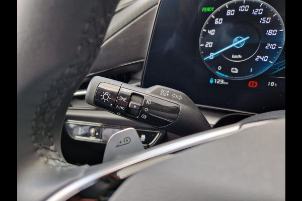 Kia Niro EV DynamicLine 64.8 kWh | Prijs incl. vooraftrek 2000.- inruilpremie| Key-Less | Navi | Camera | Cruise | LMV | H-Leder |