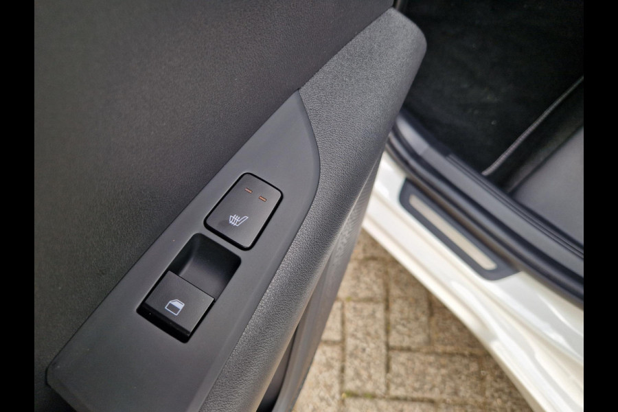 Kia Niro EV ExecutiveLine 64.8 kWh | Open Dak | Stoelventilatie | Leder | LED |