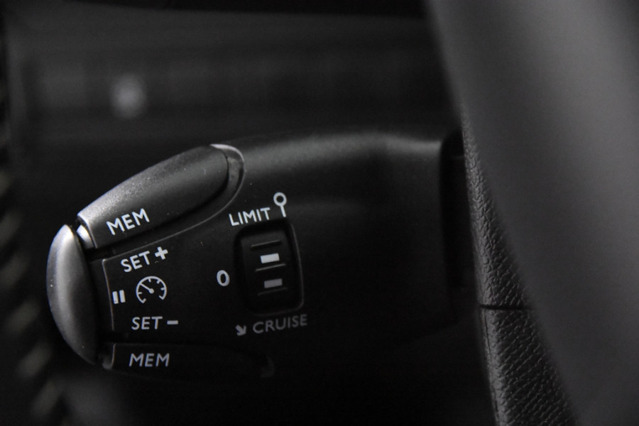 Peugeot 308 SW 1.5 BlueHDi Blue *1ste Eigenaar*Navigatie*PDC*