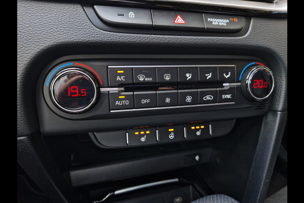 Kia ProCeed 1.6 T-GDi GT | Trekhaak| JBL | Camera | Navi | BSD | 18” Velgen | Apple CarPlay/Android Auto | Key-Less | PDC | Cruise | LED |