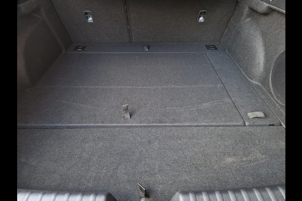 Kia ProCeed 1.6 T-GDi GT | Trekhaak| JBL | Camera | Navi | BSD | 18” Velgen | Apple CarPlay/Android Auto | Key-Less | PDC | Cruise | LED |