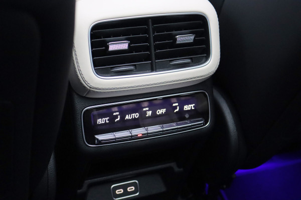 Mercedes-Benz GLE AMG 53 Hybrid Premium 4MATIC+ Aut9 | Luchtvering | Distronic | Memory | Trekhaak | Stoelventilatie | Verwarmd Stuurwiel | HUD | Burmester | Luchtkwaliteitspakket | Keyless Go | Augmented Reality |