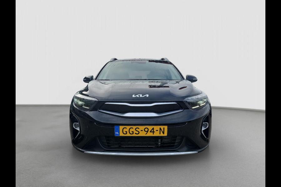 Kia Stonic 1.0 T-GDi MHEV DynamicPlusLine Automaat | Camera | LMV | Cruise | Navi | LED | Stoel- en Stuurverwarming | Privacy Glass | Apple Carplay & Android Auto |