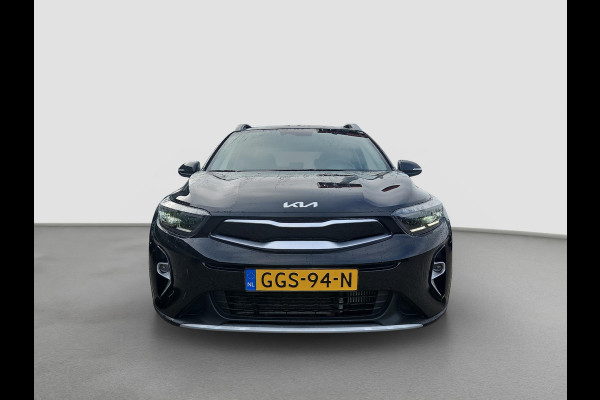 Kia Stonic 1.0 T-GDi MHEV DynamicPlusLine Automaat | Camera | LMV | Cruise | Navi | LED | Stoel- en Stuurverwarming | Privacy Glass | Apple Carplay & Android Auto |