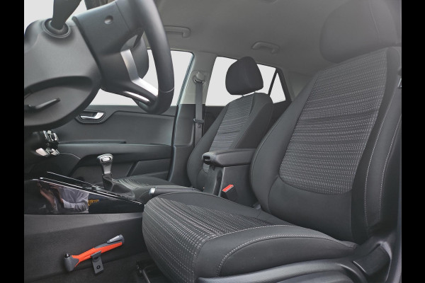 Kia Stonic 1.0 T-GDi MHEV DynamicPlusLine Automaat | Camera | LMV | Cruise | Navi | LED | Stoel- en Stuurverwarming | Privacy Glass | Apple Carplay & Android Auto |