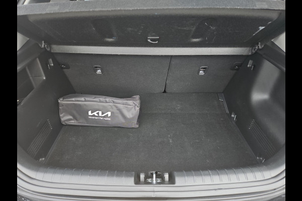 Kia Stonic 1.0 T-GDi MHEV DynamicPlusLine Automaat | Camera | LMV | Cruise | Navi | LED | Stoel- en Stuurverwarming | Privacy Glass | Apple Carplay & Android Auto |