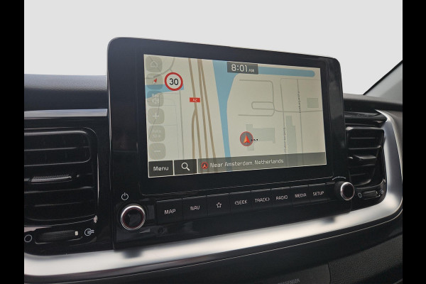 Kia Stonic 1.0 T-GDi MHEV DynamicPlusLine Automaat | Camera | LMV | Cruise | Navi | LED | Stoel- en Stuurverwarming | Privacy Glass | Apple Carplay & Android Auto |