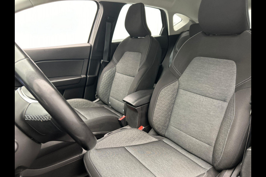 Renault Captur 1.6 E-Tech Hybrid 145 Business Trekhaak Apple/Carplay Climate/control