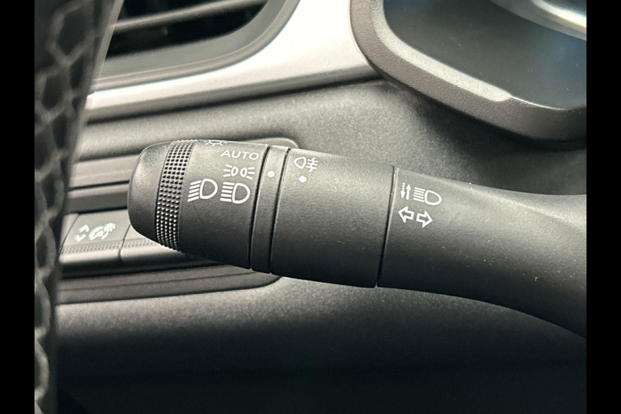 Renault Captur 1.6 E-Tech Hybrid 145 Business Trekhaak Apple/Carplay Climate/control