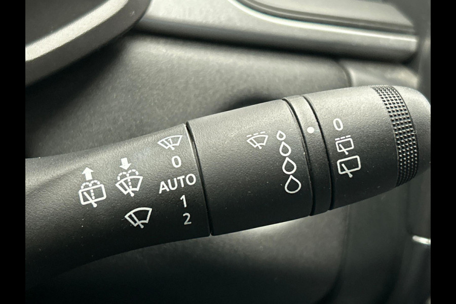 Renault Captur 1.6 E-Tech Hybrid 145 Business Trekhaak Apple/Carplay Climate/control