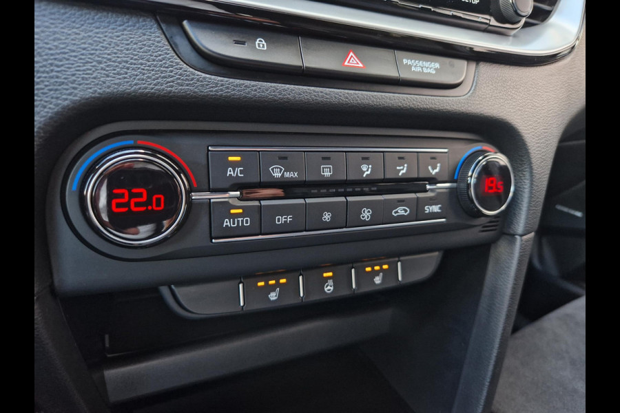 Kia ProCeed 1.0 T-GDI GT-Line | Panoramadak | Leder/Alcantara | Achteruitrijcamera | 17” Velgen | Stuur-/Stoelverwarming | Apple CarPlay/Android Auto | Clima | Key-Less sleutel | Cruise control | LED