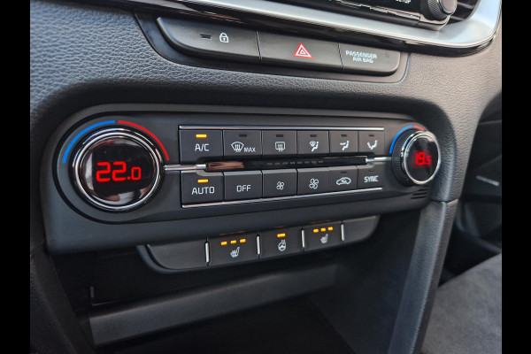 Kia ProCeed 1.0 T-GDI GT-Line | Panoramadak | Leder/Alcantara | Achteruitrijcamera | 17” Velgen | Stuur-/Stoelverwarming | Apple CarPlay/Android Auto | Clima | Key-Less sleutel | Cruise control | LED