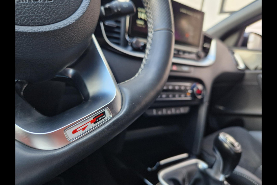 Kia ProCeed 1.0 T-GDI GT-Line | Panoramadak | Leder/Alcantara | Achteruitrijcamera | 17” Velgen | Stuur-/Stoelverwarming | Apple CarPlay/Android Auto | Clima | Key-Less sleutel | Cruise control | LED