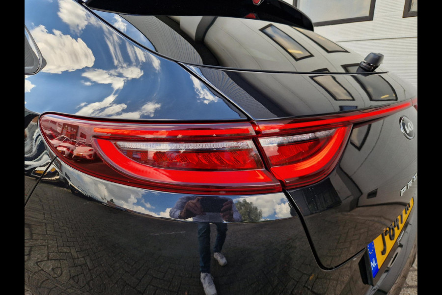 Kia ProCeed 1.0 T-GDI GT-Line | Panoramadak | Leder/Alcantara | Achteruitrijcamera | 17” Velgen | Stuur-/Stoelverwarming | Apple CarPlay/Android Auto | Clima | Key-Less sleutel | Cruise control | LED