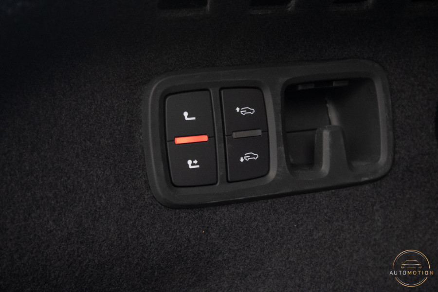 Audi Q8 60 TFSI e quattro Competition SQ8  PANO  CAM  ACC  LANE ASS  TREKHAAK LUCHTVERING Audi Q8 60 TFSI e quattro Competition SQ8  PANO  CAM  ACC  LANE ASS  TREKHAAK LUCHTVERING