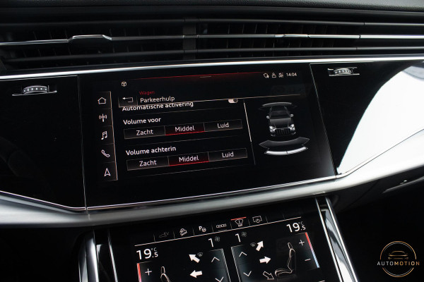 Audi Q8 60 TFSI e quattro Competition SQ8  PANO  CAM  ACC  LANE ASS  TREKHAAK LUCHTVERING Audi Q8 60 TFSI e quattro Competition SQ8  PANO  CAM  ACC  LANE ASS  TREKHAAK LUCHTVERING