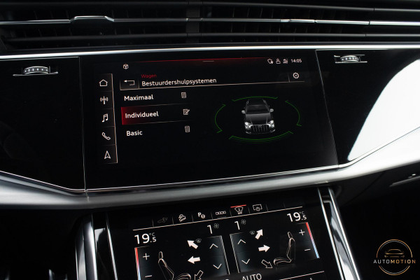 Audi Q8 60 TFSI e quattro Competition SQ8  PANO  CAM  ACC  LANE ASS  TREKHAAK LUCHTVERING Audi Q8 60 TFSI e quattro Competition SQ8  PANO  CAM  ACC  LANE ASS  TREKHAAK LUCHTVERING