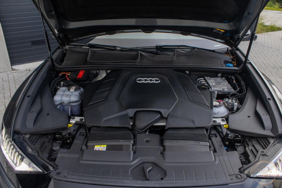 Audi Q8 60 TFSI e quattro Competition SQ8  PANO  CAM  ACC  LANE ASS  TREKHAAK LUCHTVERING Audi Q8 60 TFSI e quattro Competition SQ8  PANO  CAM  ACC  LANE ASS  TREKHAAK LUCHTVERING