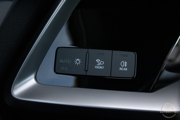 Audi A3 Sportback 45 TFSI e Sedition Comp. PANO MATRIX S LINE CAMERA Audi A3 Sportback 45 TFSI e Sedition Comp. PANO MATRIX S LINE CAMERA