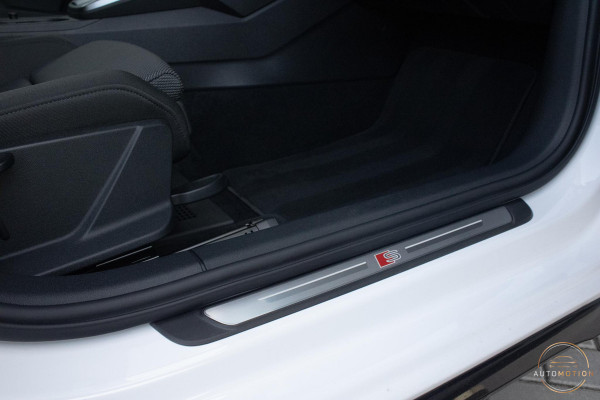 Audi A3 Sportback 45 TFSI e Sedition Comp. PANO MATRIX S LINE CAMERA Audi A3 Sportback 45 TFSI e Sedition Comp. PANO MATRIX S LINE CAMERA