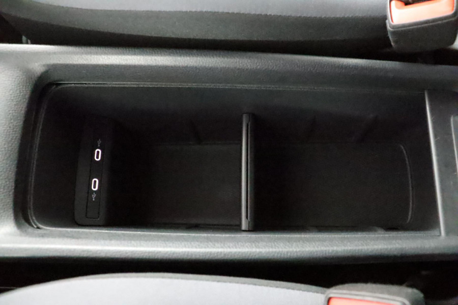 Volkswagen ID.3 Life 58 kWh|SOH 90%|Stuur-/Stoelverwarming|ACC