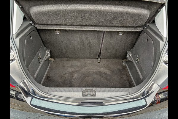 Opel Corsa 1.4 Online Edition| Trekhaak afnb. | Parkeersensoren | Navi | Apple Carplay/ Android Auto | Prijs Rijklaar!!