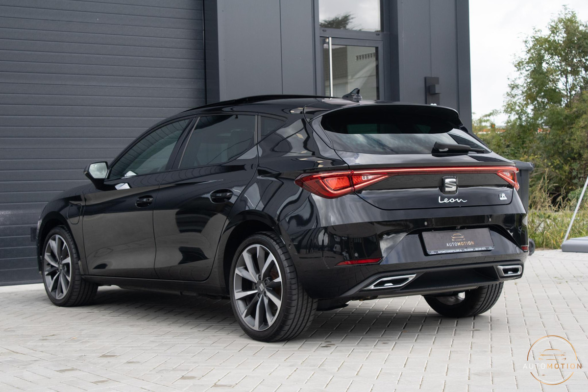 Seat Leon 1.4 TSI eHybrid PHEV FR Bus.Int. PANO CAMERA ACC CARPLAY