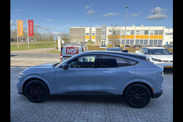 Ford Mustang Mach-E Extended Premium RWD 88 kWh | 19" Lichtmetalen velgen | Technology Pack Plus |