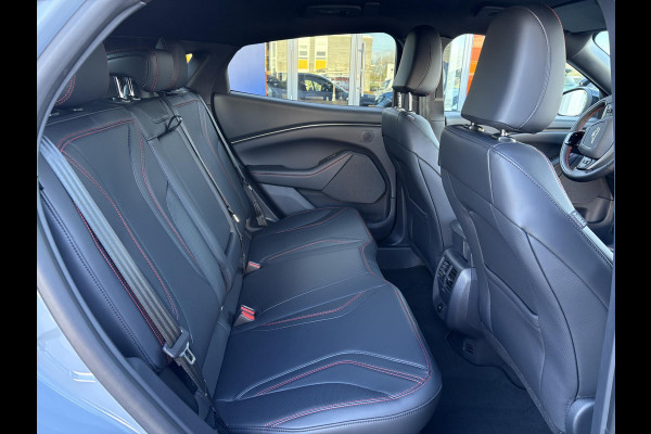 Ford Mustang Mach-E Extended Premium RWD 88 kWh | 19" Lichtmetalen velgen | Technology Pack Plus |