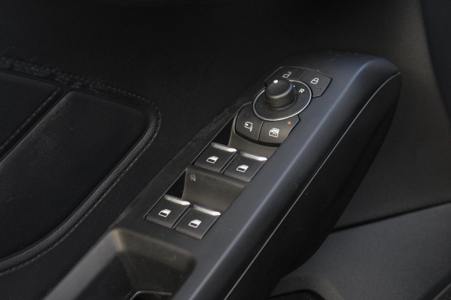 Ford Focus 1.0 EcoBoost Hybrid ST Line 125pk | SYNC 4 Navigatie |ZUID | Achteruitrijcamera | 7 Traps automaat | Led koplampen