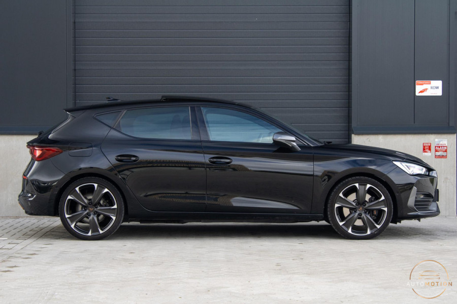 CUPRA Leon 1.4 e-Hybrid VZ 245 PANO CAMERA ACC Sfeerverlichting