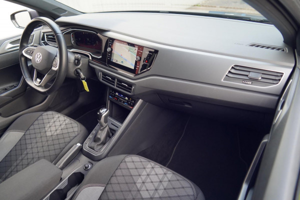 Volkswagen Polo 1.0 TSI R-Line Business / Automaat / Camera / Navi / Side-Assist / Stoelverw. / Carplay
