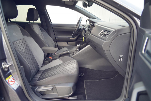 Volkswagen Polo 1.0 TSI R-Line Business / Automaat / Camera / Navi / Side-Assist / Stoelverw. / Carplay