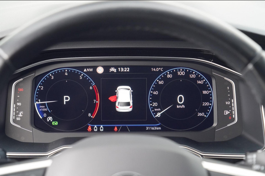 Volkswagen Polo 1.0 TSI R-Line Business / Automaat / Camera / Navi / Side-Assist / Stoelverw. / Carplay