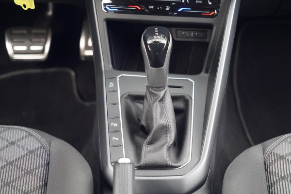 Volkswagen Polo 1.0 TSI R-Line Business / Automaat / Camera / Navi / Side-Assist / Stoelverw. / Carplay