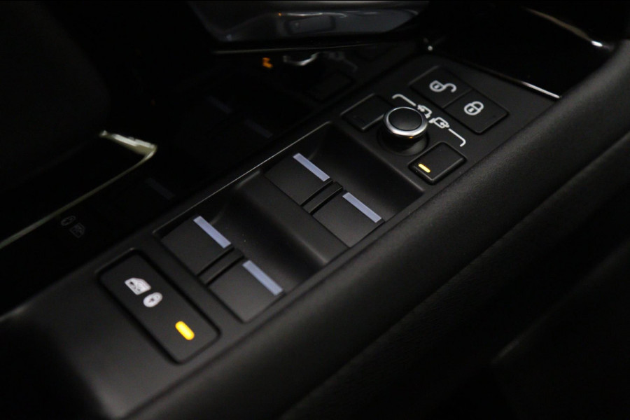 Land Rover Range Rover Evoque 2.0 P200 AWD SE R-Dinamic Pano/HUD/MERIDIAN/STOELV/DEALEROND/VOL