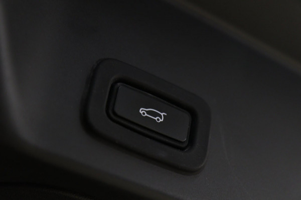 Land Rover Range Rover Evoque 2.0 P200 AWD SE R-Dinamic Pano/HUD/MERIDIAN/STOELV/DEALEROND/VOL