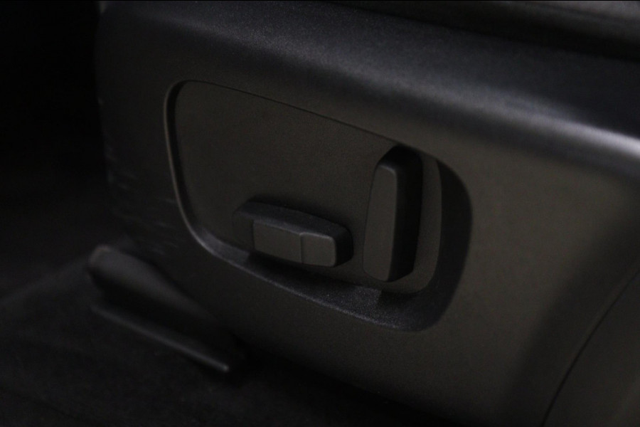 Land Rover Range Rover Evoque 2.0 P200 AWD SE R-Dinamic Pano/HUD/MERIDIAN/STOELV/DEALEROND/VOL