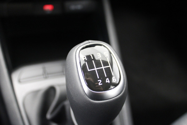 Kia Stonic 1.0 T-GDi MHEV DynamicPlusLine Kia Stonic 1.0 T-GDi MHEV DynamicPlusLine