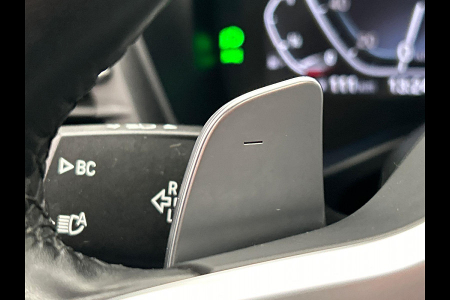 BMW X3 XDrive30e High Executive M-Sport Pano/dak Sport/stoelen Stoelverwarming