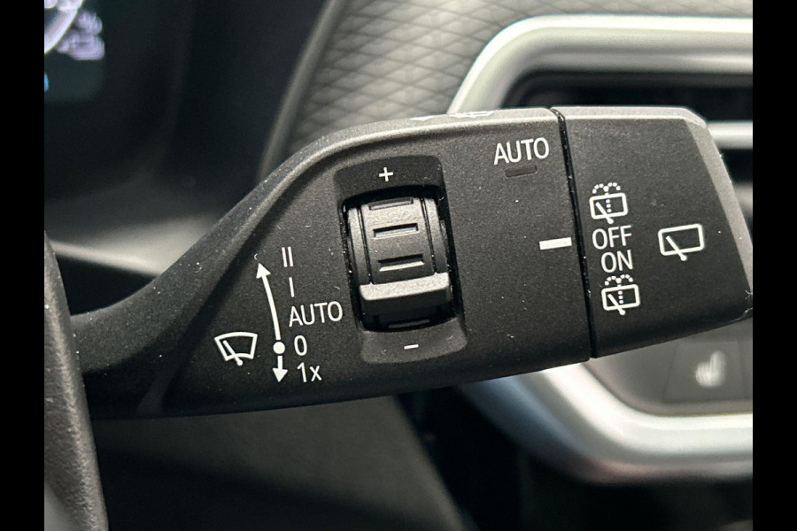 BMW X3 XDrive30e High Executive M-Sport Pano/dak Sport/stoelen Stoelverwarming