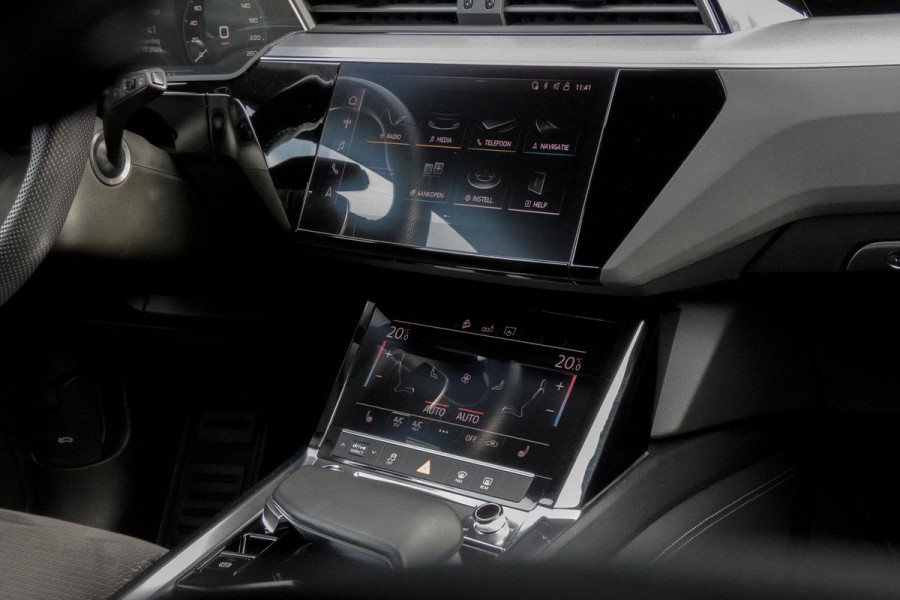 Audi e-tron E-tron 55 quattro advanced 95 kWh | S-LINE INTERIEUR | STOELVERWARMING | ELEKTRISCH VERSTELBARE STOELEN | MEMORY Audi e-tron E-tron 55 quattro advanced 95 kWh | S-LINE INTERIEUR | STOELVERWARMING | ELEKTRISCH VERSTELBARE STOELEN | MEMORY