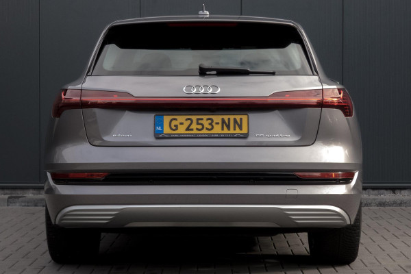 Audi e-tron E-tron 55 quattro advanced 95 kWh | S-LINE INTERIEUR | STOELVERWARMING | ELEKTRISCH VERSTELBARE STOELEN | MEMORY Audi e-tron E-tron 55 quattro advanced 95 kWh | S-LINE INTERIEUR | STOELVERWARMING | ELEKTRISCH VERSTELBARE STOELEN | MEMORY