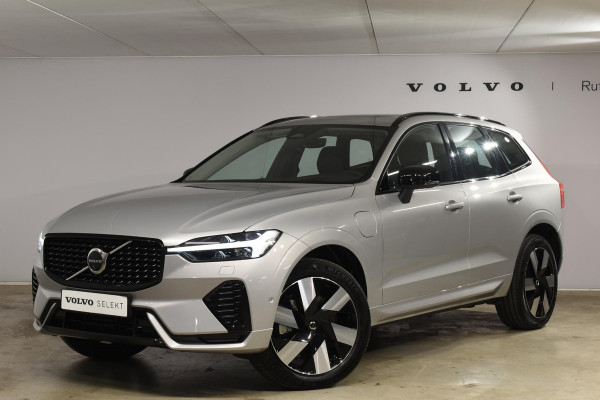 Volvo XC60 T6 350PK Automaat AWD Ultra Dark / Navigatie / 360 Camera / Head Up-Display / Panorama Dak / LM Velgen / Trekhaak