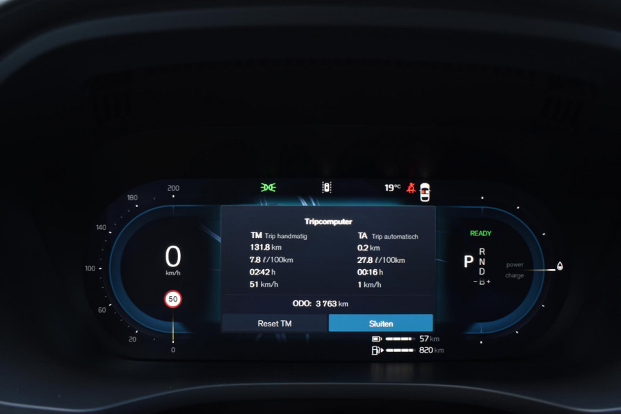 Volvo XC60 T6 350PK Automaat AWD Ultra Dark / Navigatie / 360 Camera / Head Up-Display / Panorama Dak / LM Velgen / Trekhaak